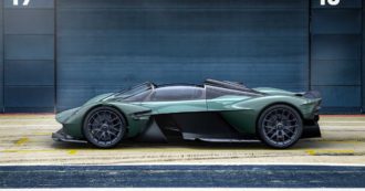 Copertina di Aston Martin Valkyrie Spider, l’ibrida inglese è una Formula 1 stradale – FOTO
