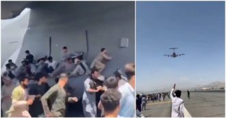 Copertina di Il dramma degli afgani in fuga da Kabul: alcuni cercano di scappare aggrappati a un aereo Usa, ma cadono nel vuoto poco dopo il decollo. Video