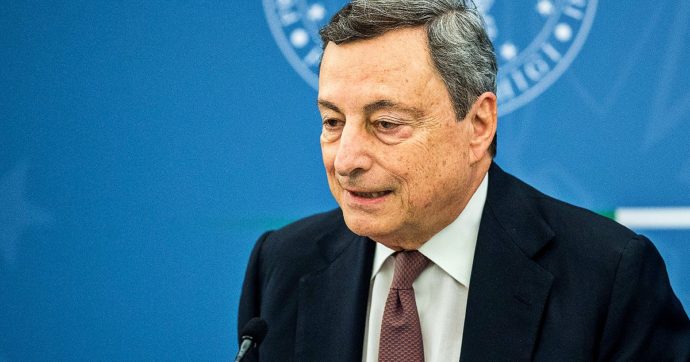 Draghi: “Green Pass verrà esteso e si arriverà all’obbligo vaccinale. Il chiarimento Lega-Pd? Lo fanno le forze politiche, governo va avanti”