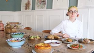 Copertina di Irene Volpe, le mille sfumature del veggie: “Modificare le abitudini a tavola serve all’ambiente”