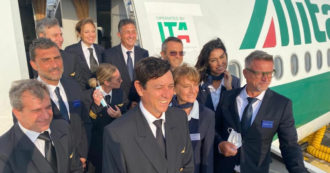 Copertina di L’Enac dà luce verde ad Ita, la nuova compagnia può ora iniziare a vendere i biglietti. Dal governo altri 60 milioni per Alitalia