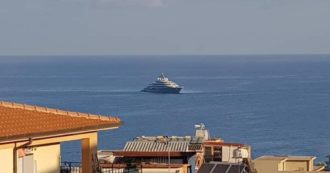 Copertina di Jeff Bezos in vacanza in Italia? Il mega yacht Flying fox avvistato in Sicilia. Ecco dove si trova