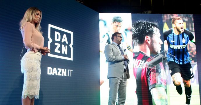 Copertina di Dazn, esordio da incubo: i primi minuti in “down”