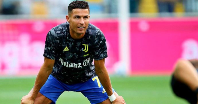 Cristiano Ronaldo non gioca (per 30 milioni l’anno): adesso è la Juventus che deve avere la forza di decidere il suo destino