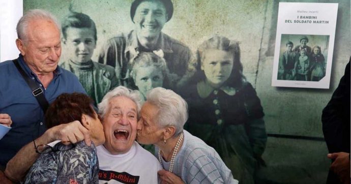 Il soldato americano Adler torna in Italia dopo 77 anni per incontrare i 3 bambini che fotografò durante la Liberazione
