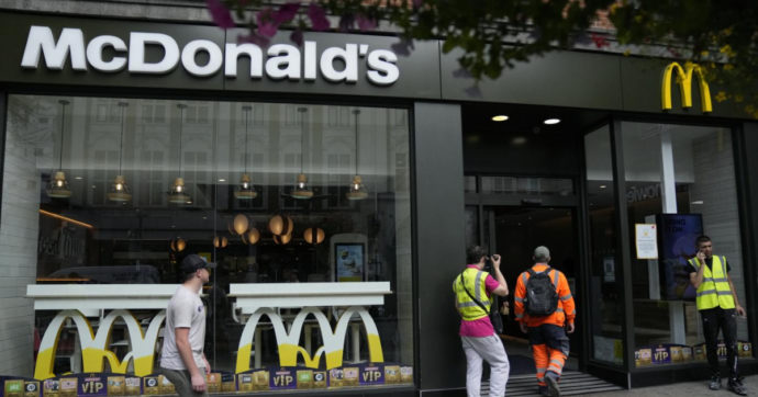 Brexit, in Gran Bretagna finisce anche il “milkshake” di McDonald’s. E la carenza di pollo mette in crisi le catene Nando’s e Kfc