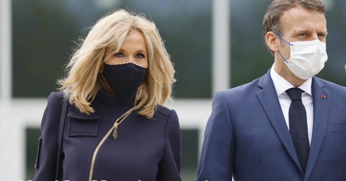 Il presidente Macron e la prémière dame Brigitte “tutto il tempo a pomiciare”: il libro ‘dello scandalo’ per nulla scandaloso