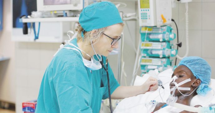 “Dialoghiamo con i vecchi e i nuovi vertici del Paese Emergency cura tutti”