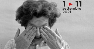 Copertina di Ritratti di Cinema, la storia della Mostra di Venezia vista dalle foto di Antonietta De Lillo: da Italo Calvino a Harrison Ford e Nanni Moretti