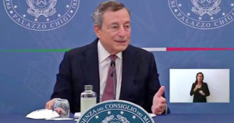 Copertina di Migranti, Draghi: “Critiche di Salvini a Lamorgese? La ministra sta lavorando molto bene” – Video