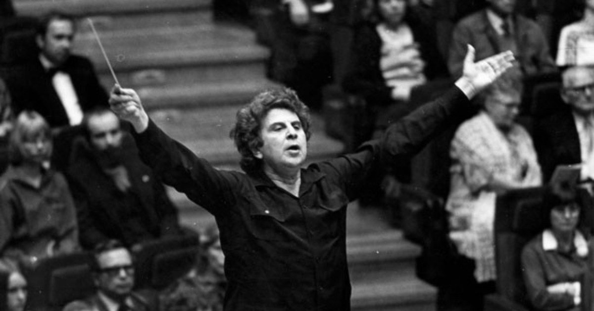 Morto Mikis Theodorakis, addio al celebre compositore greco famoso per la colonna sonora di “Zorba il greco”: una voce per la libertà e la democrazia