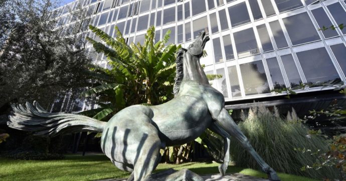 Da Fuortes in giù: i vertici Rai si tengono il doppio incarico