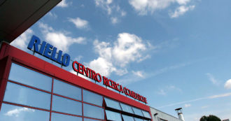 Copertina di Riello lascia lo stabilimento di Pescara, in 71 senza lavoro. L’azienda controllata dalla Carrier (Usa): “Ci concentriamo su altri impianti”