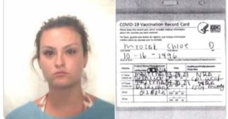 Copertina di Turista falsifica il certificato di vaccinazione Covid ma sbaglia a scrivere il nome del vaccino “Maderna”: arrestata in aeroporto