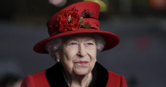 Copertina di La Regina Elisabetta è morta, è scattato il protocollo “London Bridge”: ecco cosa succede ora