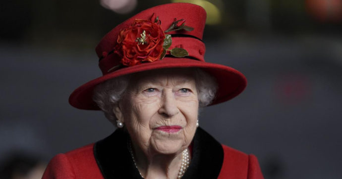 Regina Elisabetta, rivelati i dettagli del protocollo “London Bridge”: ecco cosa succederà quando morirà la sovrana