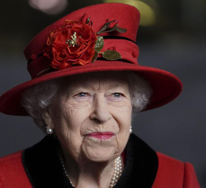 La Regina Elisabetta è morta, è scattato il protocollo “London Bridge”: ecco cosa succede ora