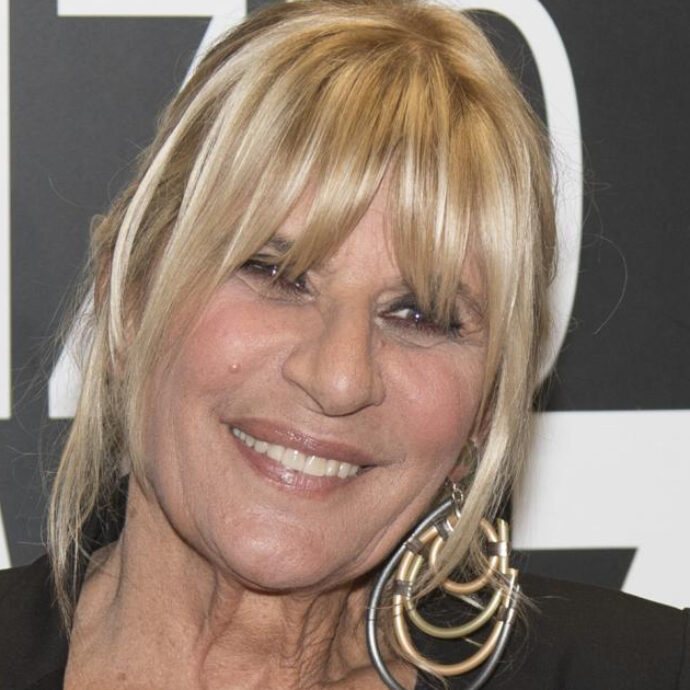 Uomini e Donne, “Gemma Galgani positiva al Covid”: la dama assente in puntata