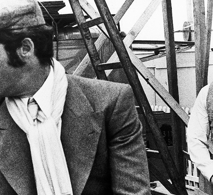 Morto Jean Paul Belmondo, il talento laconico che sedusse il mondo e rifiutò Hollywood. Delon: “Non sarebbe stato male se ce ne fossimo andati insieme”