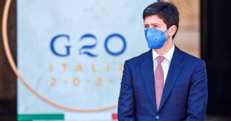 Copertina di Terza dose, Speranza: “Partiremo con i fragili già da settembre. Dal G20 impegno a portare il vaccino nel mondo, c’è rischio varianti”