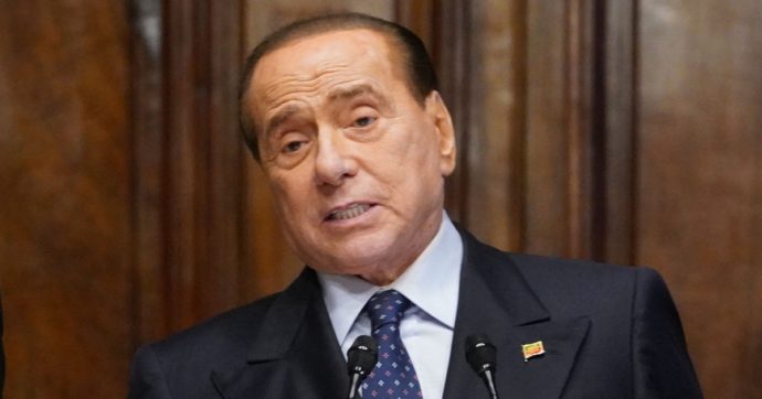 Ruby Ter, Berlusconi chiede un nuovo rinvio dell’udienza a Milano per motivi di salute