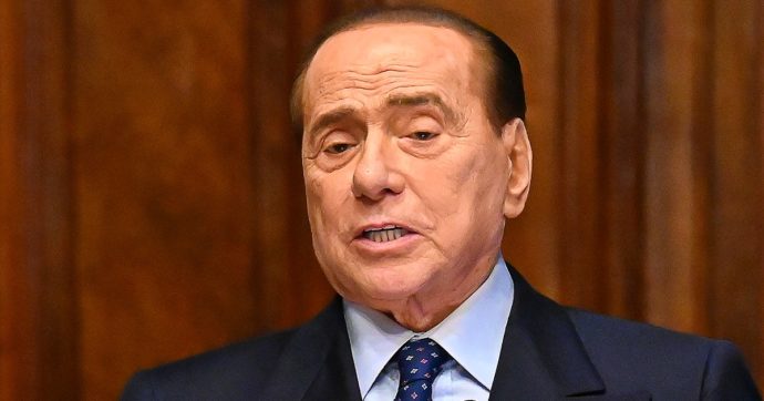 Ruby ter, disposta perizia sulle condizioni di Berlusconi. La pm: “È vecchiaia, senza il suo stuolo di medici sarebbe qui a fare il processo”