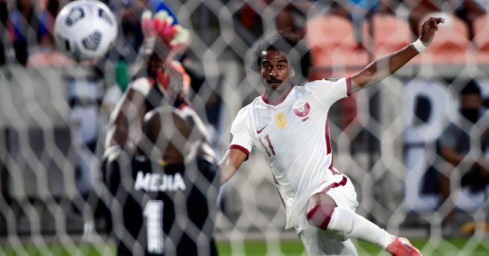 Petroldollari per talento: il sogno di plastica del Qatar. Ecco come un Paese senza calcio ha costruito la 40esima nazionale del ranking
