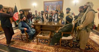 Copertina di Hassan premier “terrorista” dei talib duri e puri a Kabul