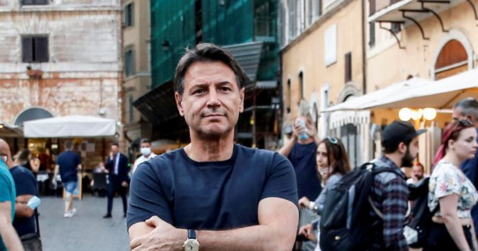 “Versate o niente evento con Conte”. Nel M5S riappare  il nodo dei fondi