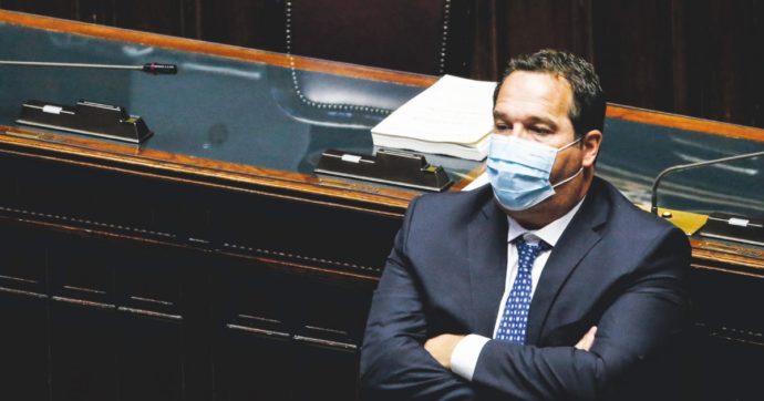 FdI vola nei sondaggi. Anche Durigon si offre