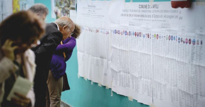 Zii, figli e nipoti: il candidato tiene famiglia