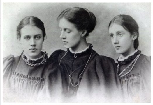 Copertina di Virginia Woolf e Vanessa Bell: il rapporto con il femminile nasce dalle sorelle (che le si abbia o meno)