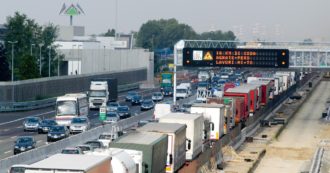 Copertina di Autostrade, dal 15 settembre via ai rimborsi in caso di ritardi dovuti ai cantieri lungo la rete. Ecco come funzionerà (e attenzione alle regole)