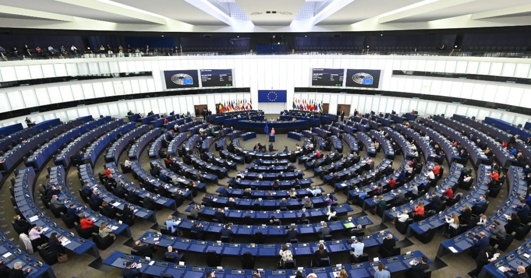 Il Parlamento Ue ha dato il via libera alla parità di genere nei Consigli di amministrazione