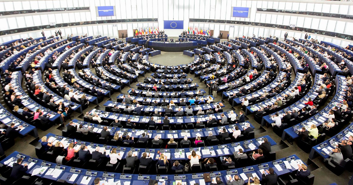 L’allarme del Parlamento Ue sugli interessi dei prestiti per finanziare il Recovery: “Sono una bomba nel bilancio europeo”