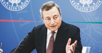 Copertina di Contro la proroga dello stato d’emergenza c’è chi protesta. Tutti zitti sull’economia in rovina