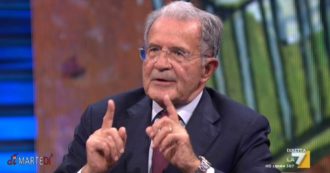 Copertina di Ddl Zan, i renziani usano le parole di Prodi per fare polemica: “Ci ha dato ragione”. Ma l’ex premier: “Io lo avrei votato senza correzioni”