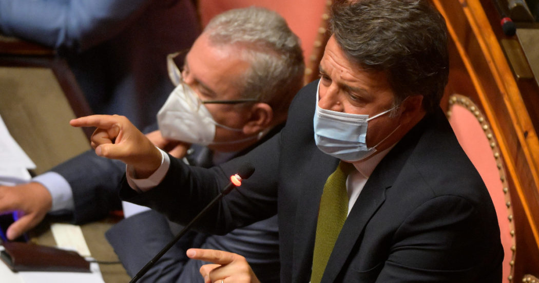 Giustizia, “l’intervento più difficile” di Renzi: “Non mi conviene parlare, ma è un dovere morale”. Il contenuto? Solo banalità su toghe e politica