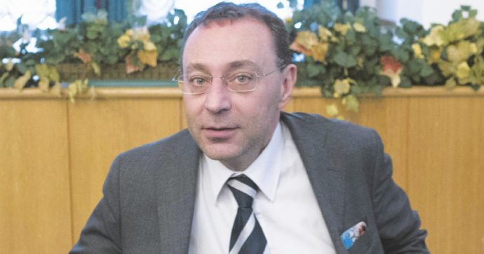 Torino, “A giudizio l’ex senatore Pd Stefano Esposito”