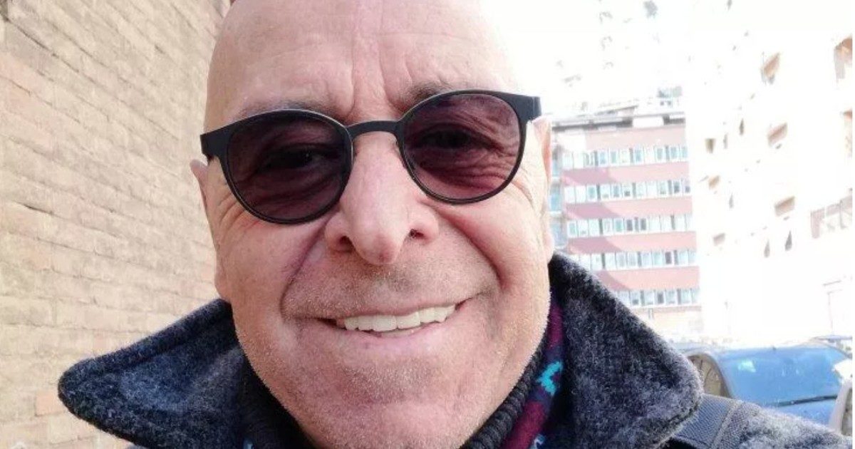 Trovato morto Massimo Manni, il corpo senza vita del regista di La7 era a terra in camera da letto. Si indaga per omicidio