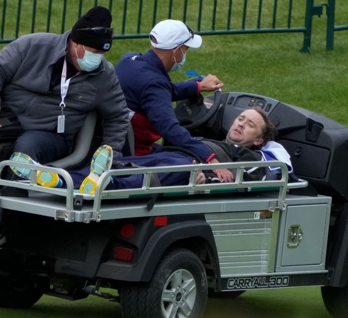 Tom Felton, il Draco Malfoy di Harry Potter ha un malore e si accascia al suolo durante un torneo di golf: ricoverato d’urgenza