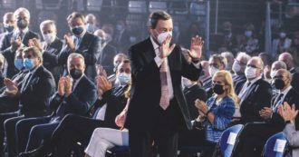 Copertina di Confindustria si inchina a Draghi  “È il nostro uomo”. E batte cassa