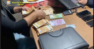 Copertina di Parma, funzionario Arpae arrestato per corruzione: fatture false in cambio di denaro, culatello, cene e cioccolatini. Altri 13 indagati