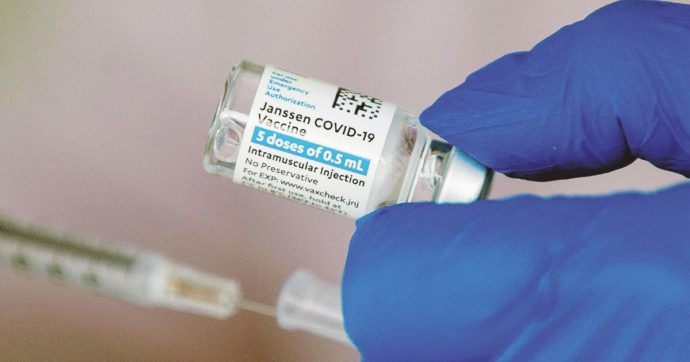 Giovani e miocardite, studio canadese: “Dati errati, è 1 su 20 mila”