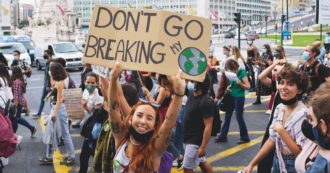 Copertina di Fridays for Future: poca politica, tanta pratica