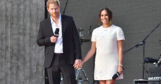 Copertina di Global Citizen, un’ovazione per il principe Harry e Meghan Markle: la duchessa conquista Central Park con il miniabito di Valentino