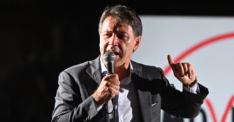 Copertina di Morisi, Conte: “Il metro di giudizio di Salvini è meno severo con gli amici”. Di Battista: “Anche lui è forte con i deboli e debole con i forti”