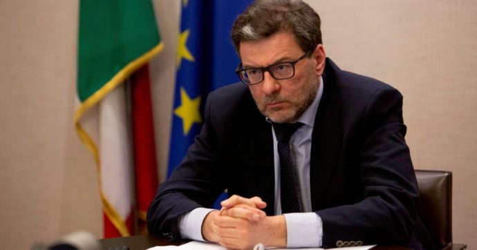 “Qui ora viene giù tutto”: il dramma del cerchio magico dell’ex Capitano