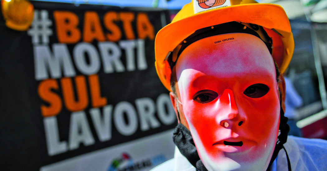 Incidenti sul lavoro: 10 morti in 24 ore. La strage senza fine nei cantieri: vittime a Roma e in Puglia. Draghi: “Ora pene immediate e più severe”