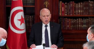 Copertina di Tunisia, varata la nuova Costituzione: presidenzialismo e accentramento del potere, così Saied si assicura il controllo del Paese
